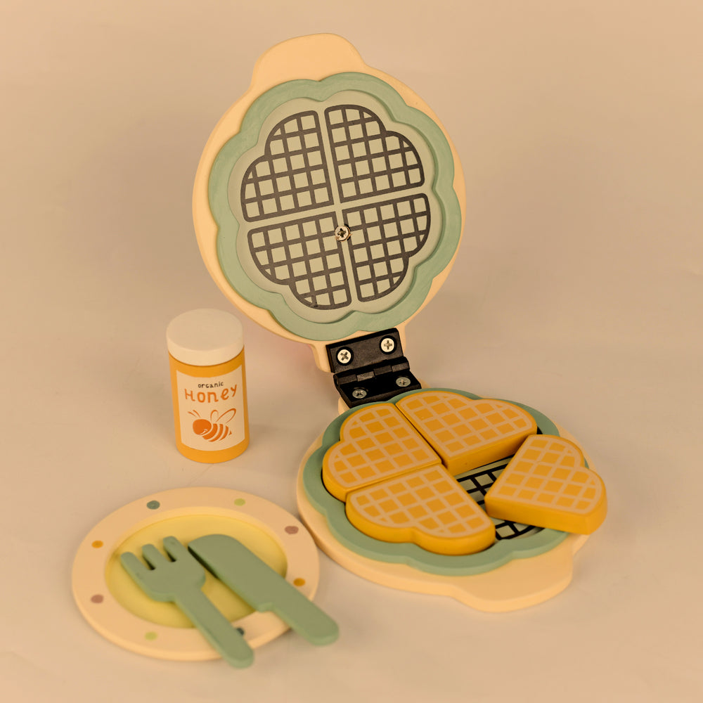 Super Premium Waffle Maker Pretend Play Set