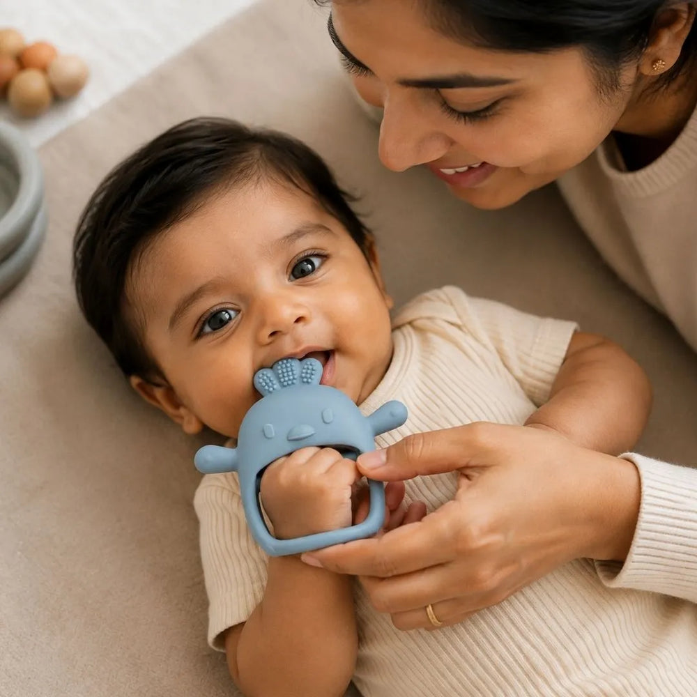 Long-Hold Handle Teether - Blue