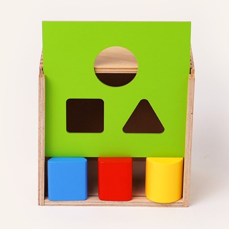 Shape Sorter Box with 5 changeable lids